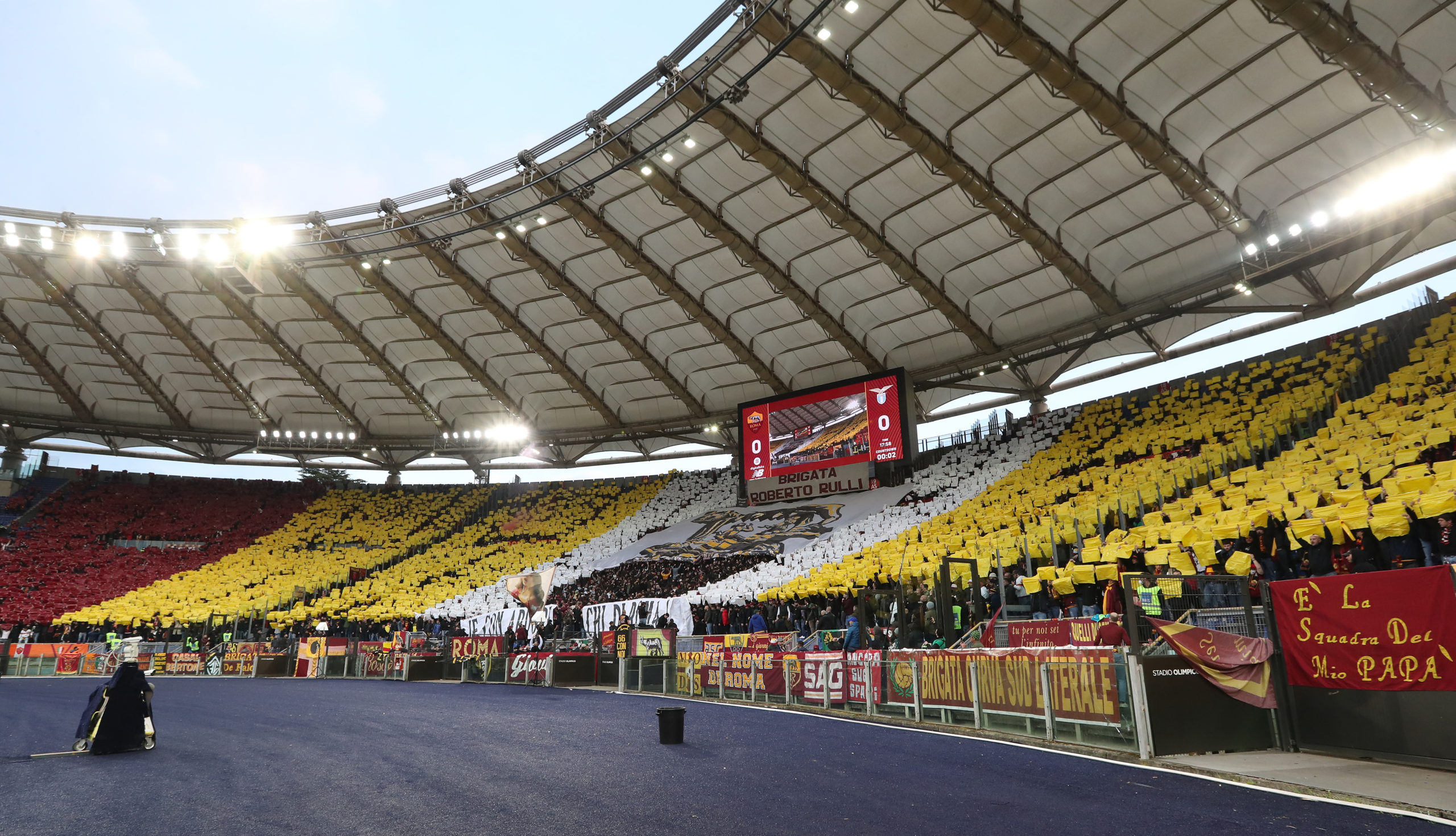 La Roma Omaggia La Curva Sud Con La Foto Della Coreografia Nel Derby