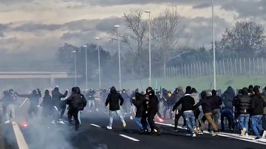 Scontri Ultras, Possibile Stop Delle Trasferte Per Napoli E Roma ...