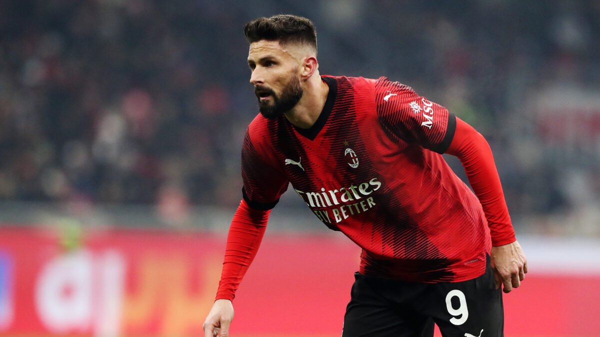 Milan-Roma, Giroud: “Era importante rialzarsi dopo la sconfitta con l’Atalanta. Sono orgoglioso della squadra”