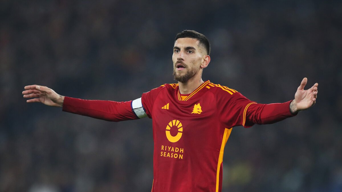 Roma-Feyenoord, Pellegrini: “Abbiamo meritato, lottiamo per i tifosi. De Rossi? Sarà l’allenatore per molto tempo”