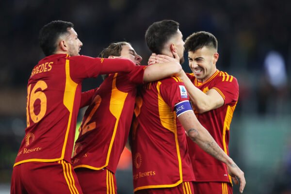 Roma-Cagliari, le probabili formazioni dei quotidiani: Angeliño parte titolare. Ballottaggio a centrocampo