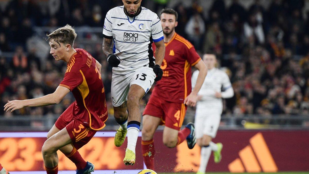 Lazio-Roma, esordio da titolare per Huijsen: l’olandese è il primo diciottenne titolare nel derby dal 2014