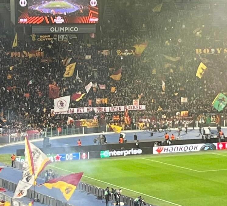 Roma-Feyenoord, lo sfottò in olandese della Curva Sud con la citazione de “Il Gladiatore”: ecco il significato – FOTO