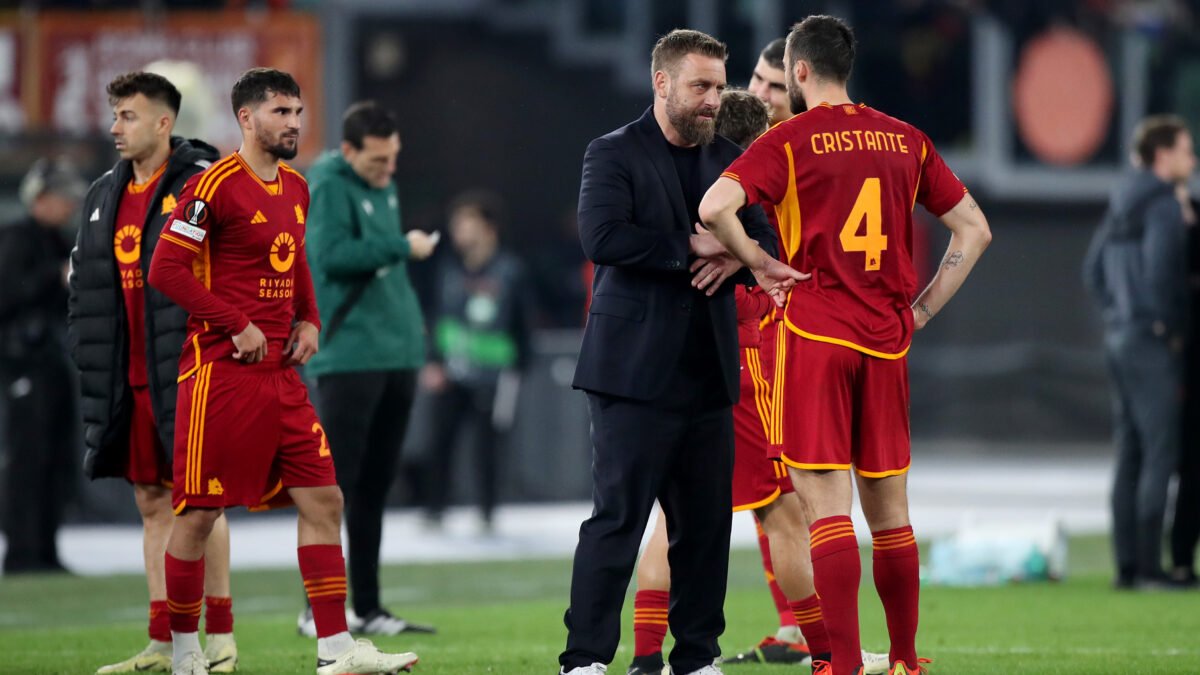 La Rai shock: “Lite tra De Rossi e Cristante che sarebbero venuti alle mani”. Arrivano le smentite da Trigoria