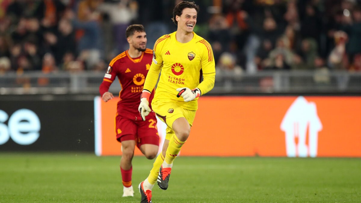 Svilar: “Partita preparata bene, cerchiamo di seguire le idee del mister. De Rossi aiuta la squadra nel crederci”