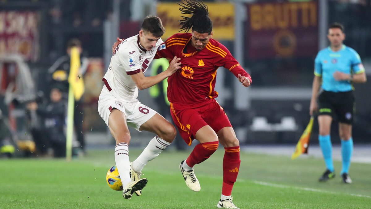 Roma, rifinitura in vista della Fiorentina. Out Smalling e Renato Sanches