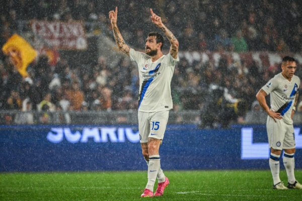 Inzaghi al telefono: nessuna indagine. Multa probabile per il gesto di Acerbi