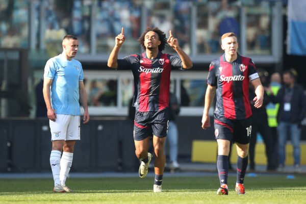 Roma, Zirkzee in cima alla lista per gennaio: l’olandese spinge per tornare in Serie A