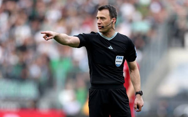Europa League, Brighton-Roma sarà diretta da Zwayer. Al Var Dankert