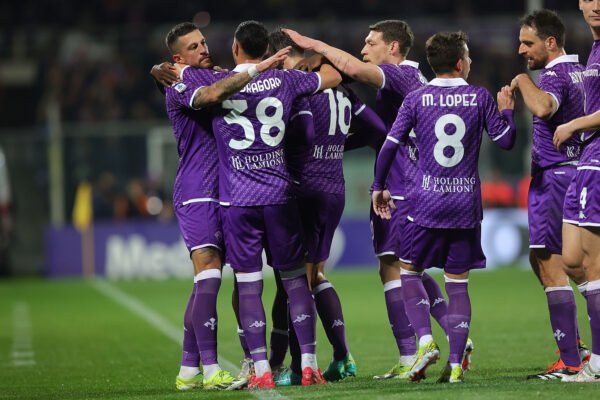 Serie A, Cagliari-Fiorentina 2-3. Arthur allo scadere regala la vittoria ai Viola