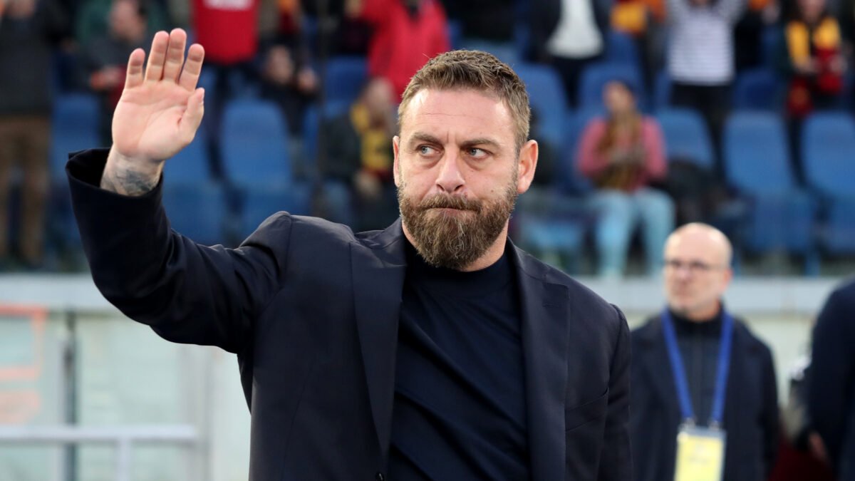 “Umiltà, lavoro, cuore: il mio nome è Thiam”. Il messaggio di De Rossi al portiere della Juve Stabia