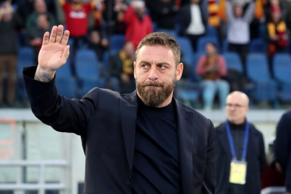 “Umiltà, lavoro, cuore: il mio nome è Thiam”. Il messaggio di De Rossi al portiere della Juve Stabia