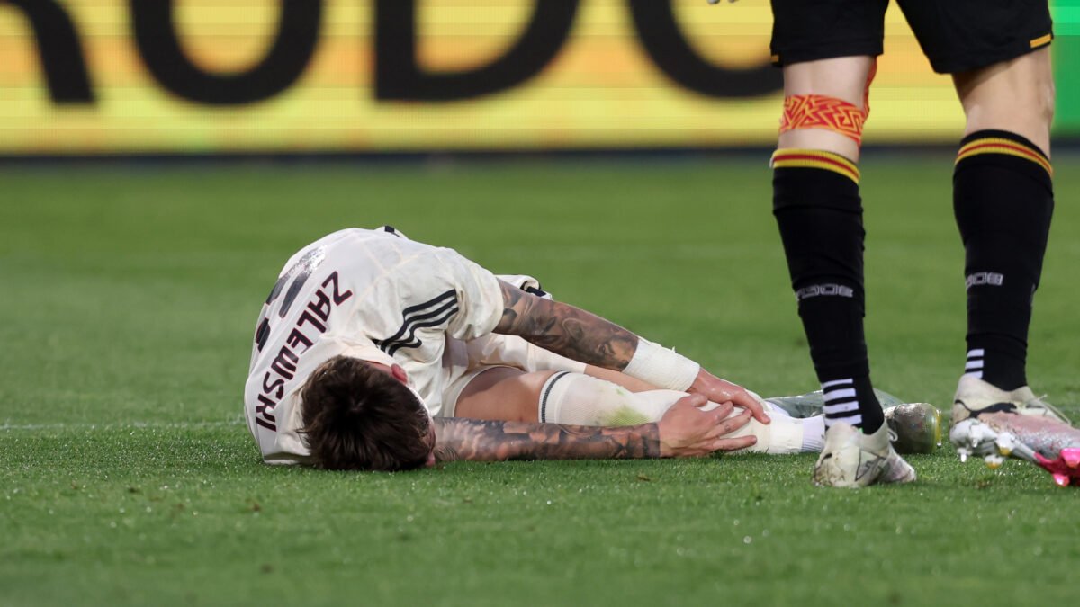 Lecce-Roma, l’audio tra Marcenaro e il Var sul rigore di Zalewski: “È un contrasto di gioco…” – VIDEO