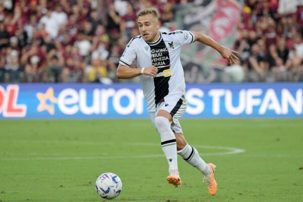 Udinese, Lovric lascia il campo per un infortunio. Problema anche per Thauvin