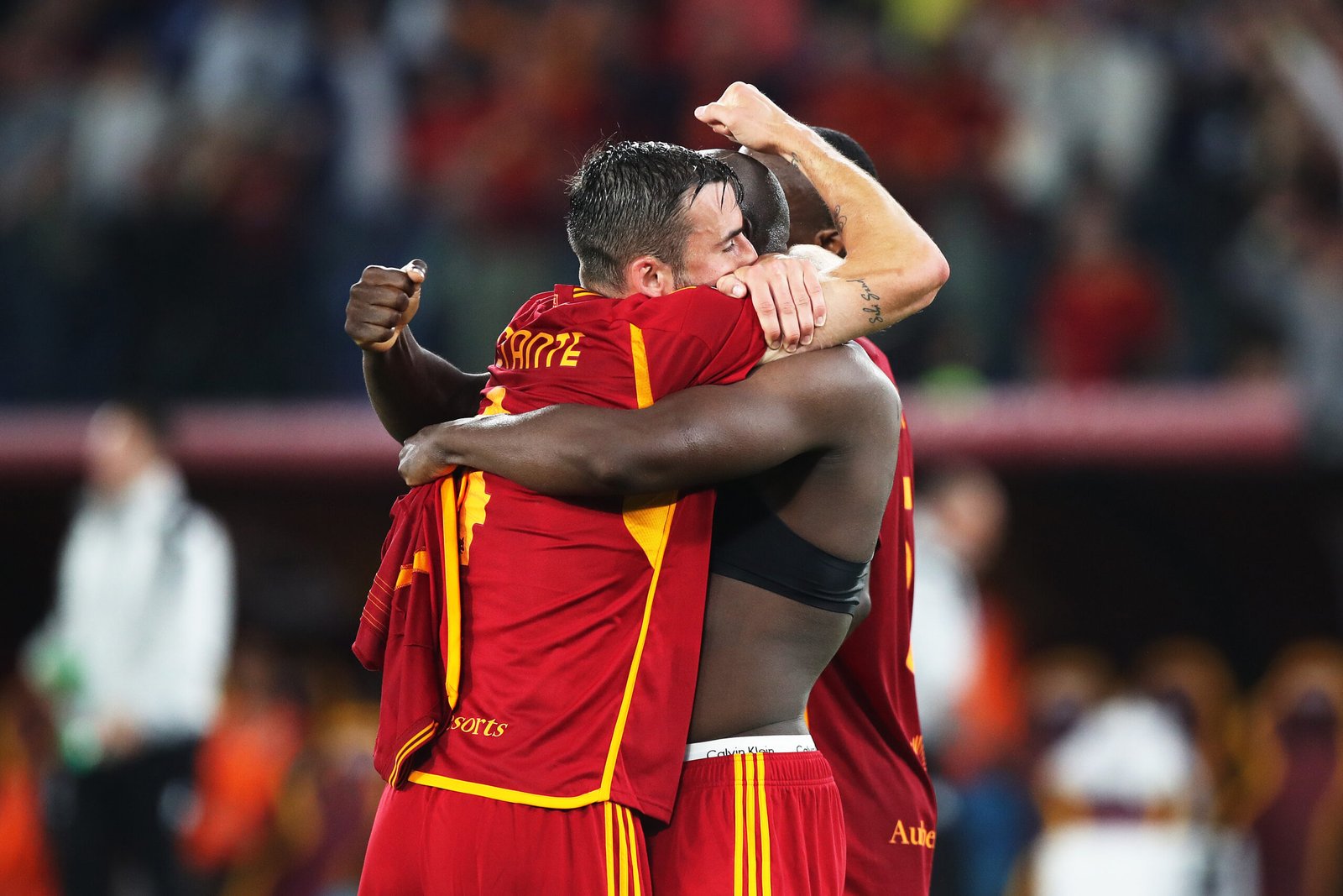 Lukaku batte il Genoa. Ora la Roma tifa Atalanta