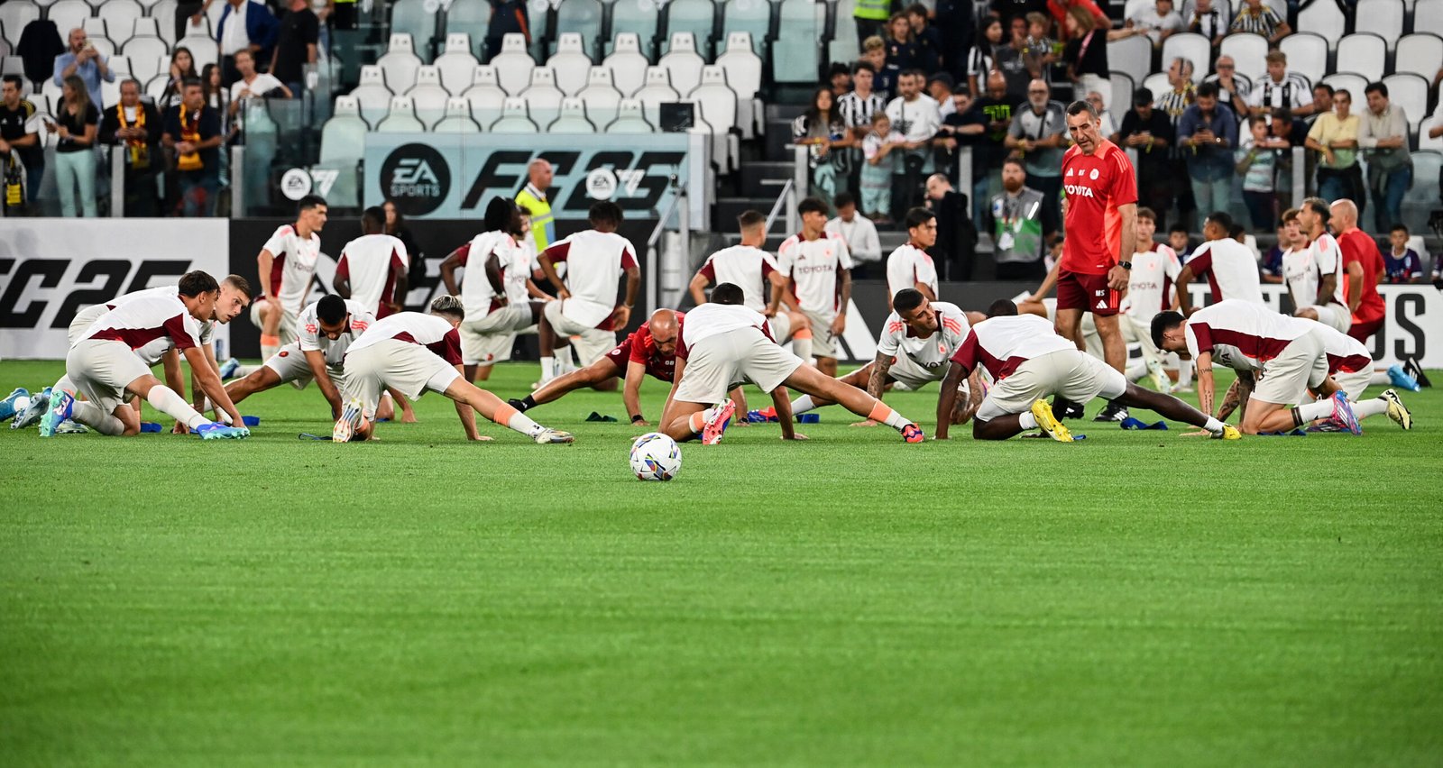 Roma, seduta di allenamento questa mattina a Trigoria. Assenti i nazionali – VIDEO