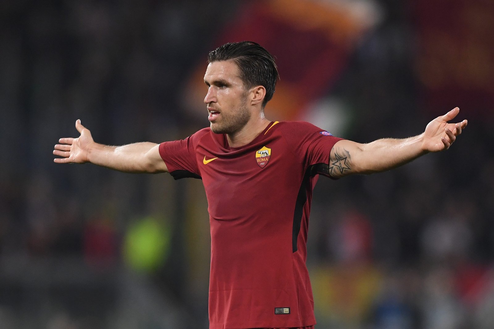 Strootman e la Roma, un legame che non si spezza: maglia in regalo per il compleanno – FOTO