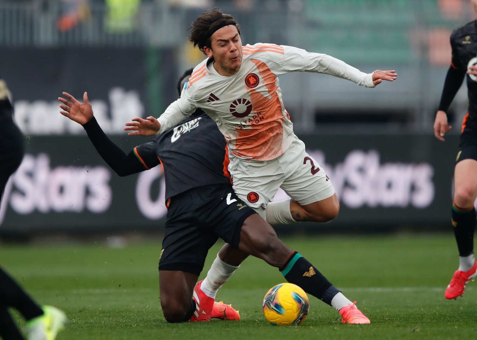 Venezia-Roma 0-1, le pagelle: Dybala, ci “Penzo” io. Esuberanza Gourna-Douath. Celik concentrato