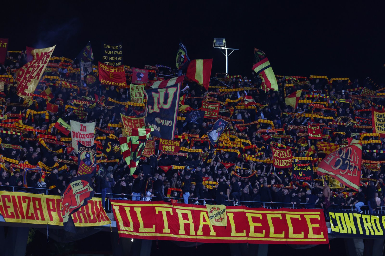 Lecce-Roma, Trinchera: “Abbiamo una grande voglia di muovere la classifica. Dobbiamo osare per cercare di giocare al massimo contro tutti”