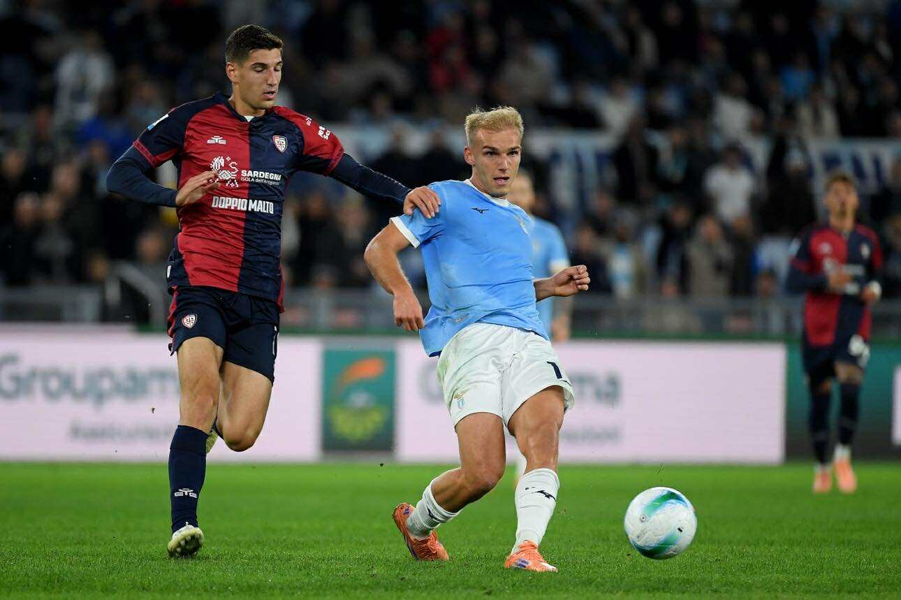 Serie A, Lazio-Cagliari 2-0: decidono i gol di Isaksen e Zaccagni