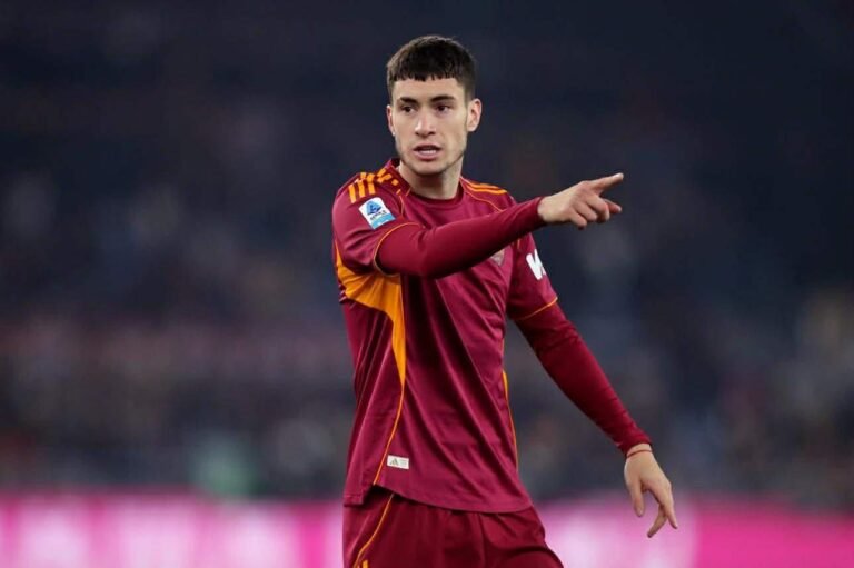 Trigoria, Soulé torna in gruppo: sorriso per Gasperini