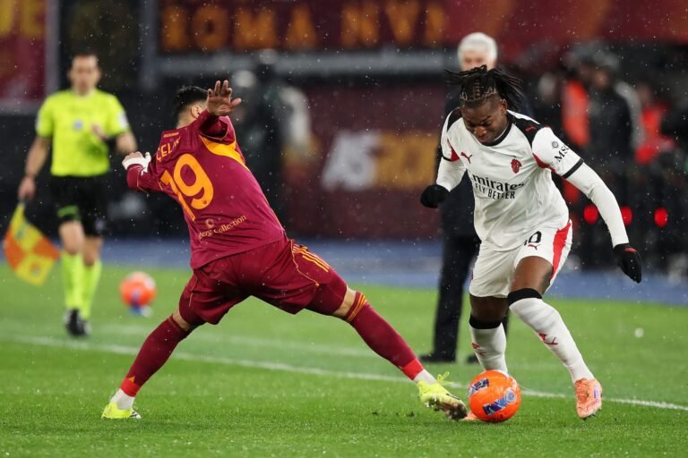Calciomercato, la Roma ha chiesto informazioni per Leao