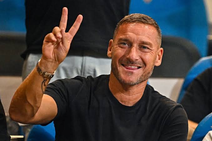 Totti, che accoglienza: ovazione, torello e poi il gol – VIDEO