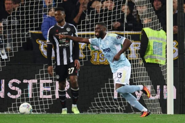 Serie A, Boga regala la vittoria alla Juventus: sorpasso su Roma e Como