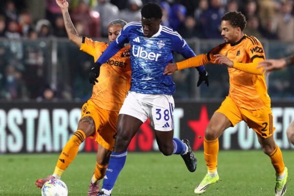 Diao riaccende la polemica social: pubblicata la foto del contatto con Wesley