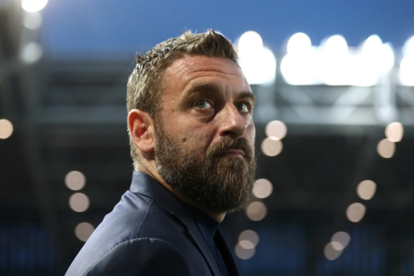 Juventus-Genoa, De Rossi: “Non mi aspettavo che i tifosi della Juventus mi accogliessero con tanti applausi. Spalletti? Siamo dispiaciuti di doverci fare un dispetto“