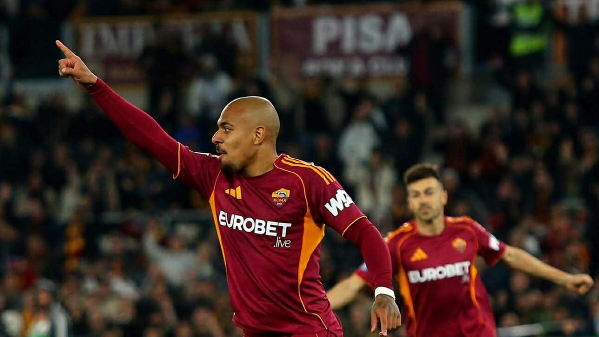 È la dura legge del Don: Malen stende il Pisa, Roma a -1 dalla Champions