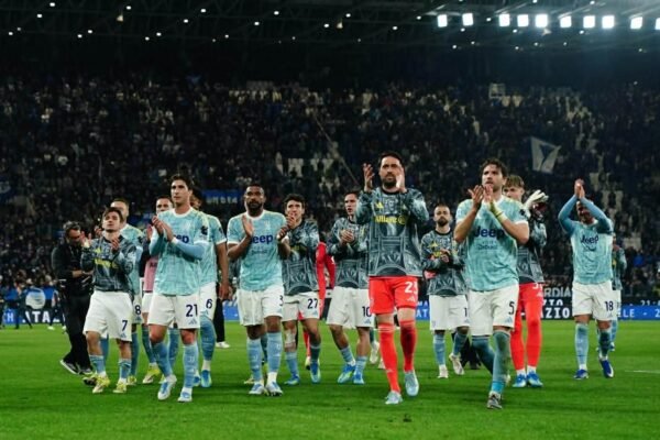 Serie A, la Juve espugna Bergamo: i bianconeri allungano sulla Roma