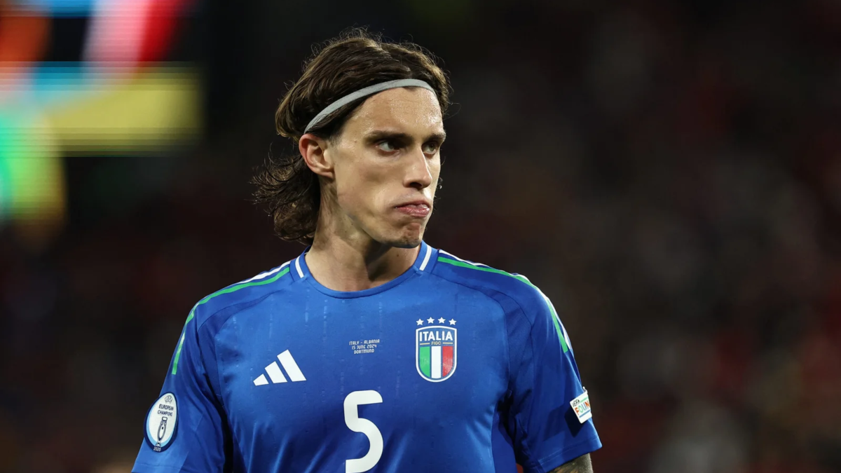 Calafiori strizza l’occhio alla Roma: “Ci vediamo all’Olimpico”