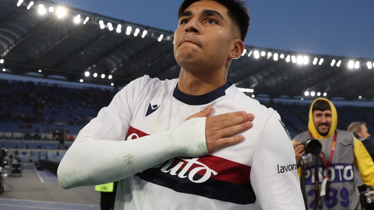 Castro, il “Toro” che fa gola alla Roma: dal Velez a Bologna, storia di un attaccante nato per lottare