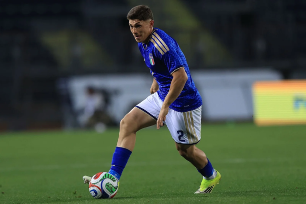 Calciomercato Roma, concorrenza alta per Favasuli: un’altra squadra di Serie A sull’esterno del Catanzaro