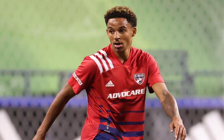 Calciomercato Roma, Reynolds vicino al Rennes: i giallorossi potrebbero incassare dalla percentuale di rivendita